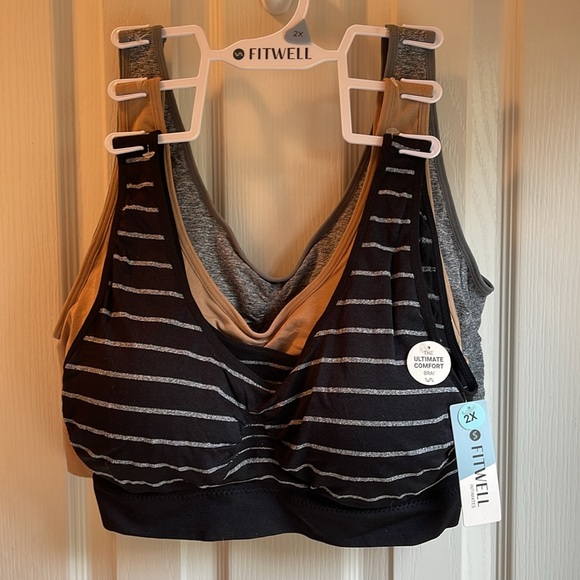 NWT SET OF THREE FITWELL WIRELESS COMFORT BRAS 2X - Picture 3 of 8